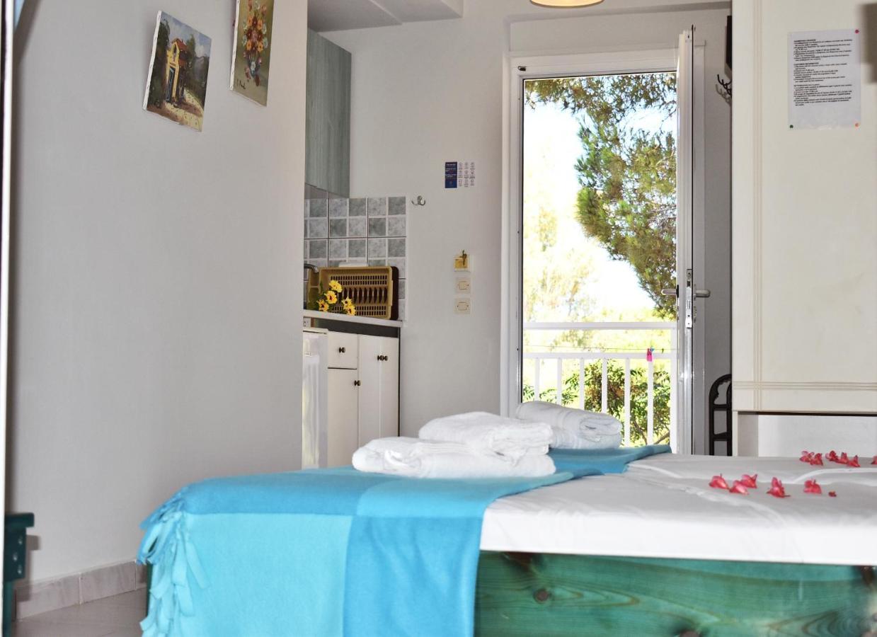 Kuris Studios & Apartments Vasilikí 외부 사진