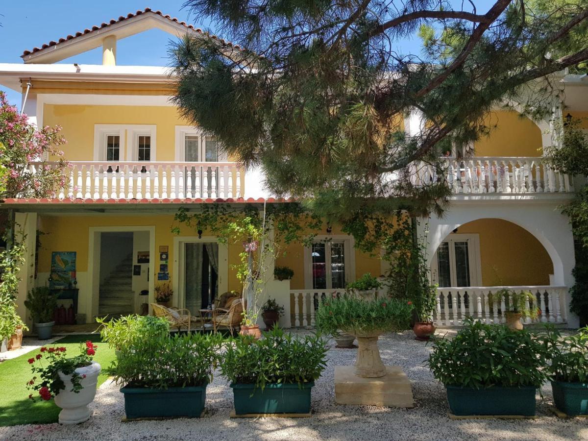 Kuris Studios & Apartments Vasilikí 외부 사진